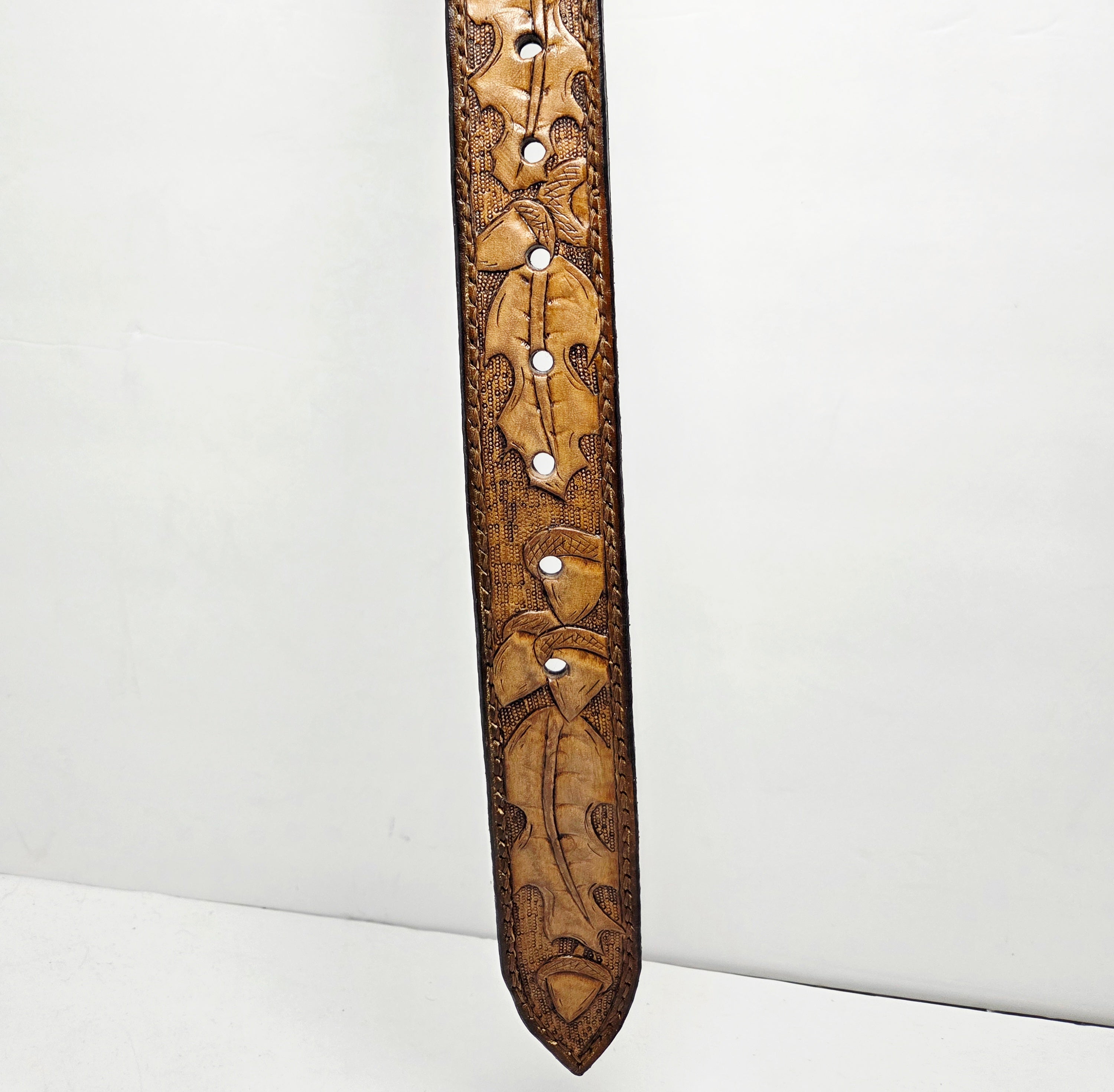 Oak Leaf & Acorn belt 36-40
