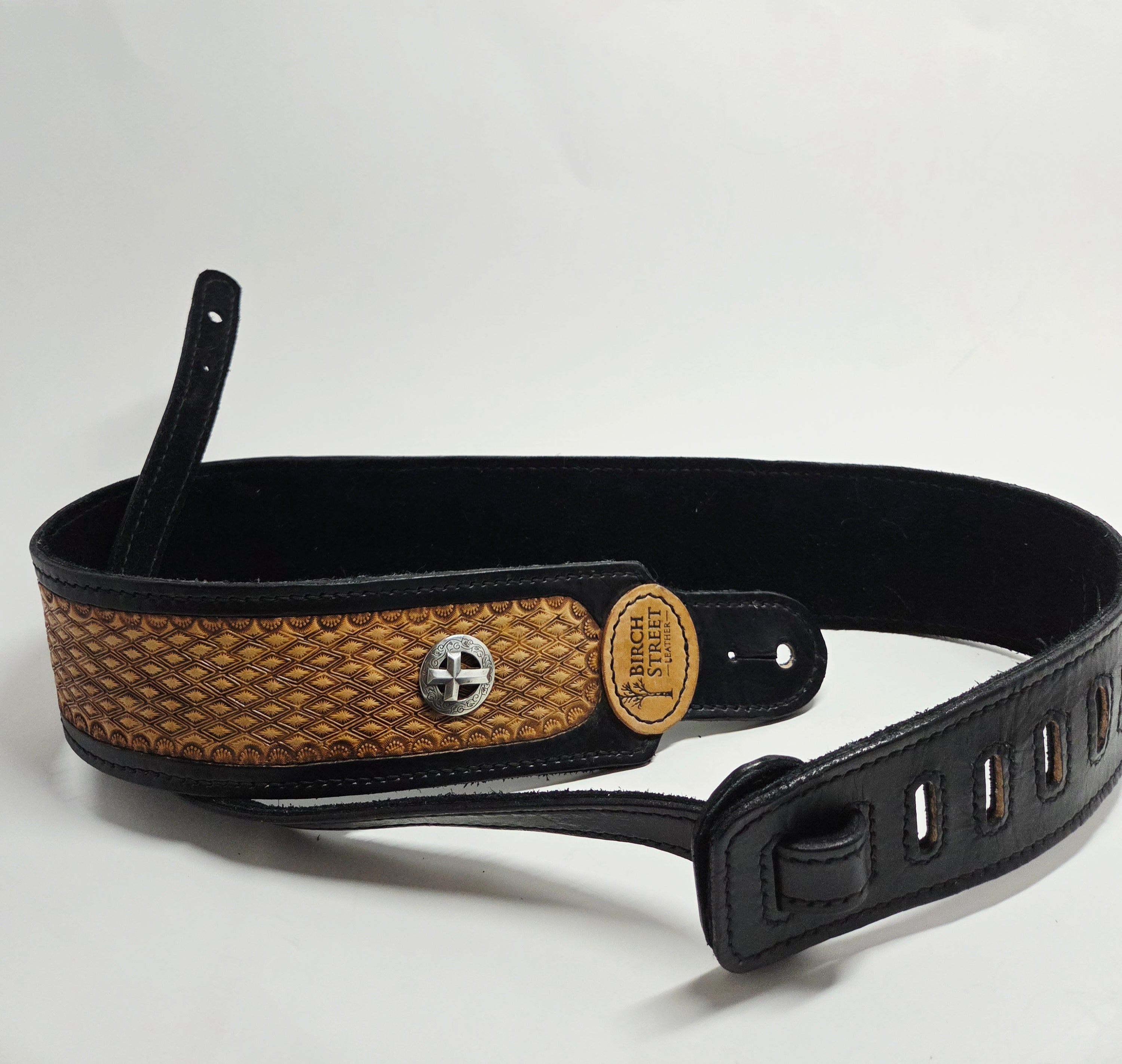 Dimond pattern guitar strap