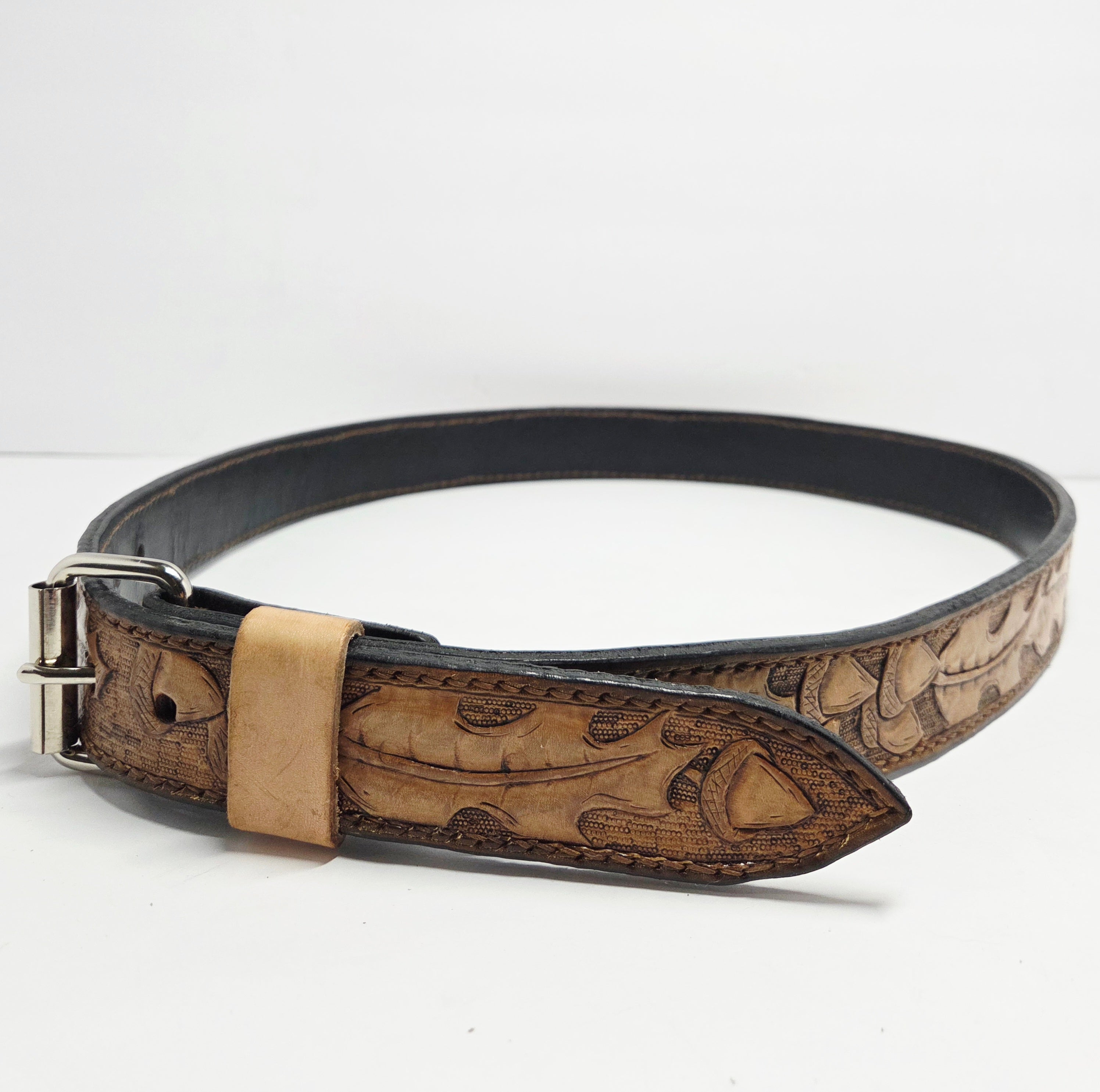 Oak Leaf & Acorn belt 36-40