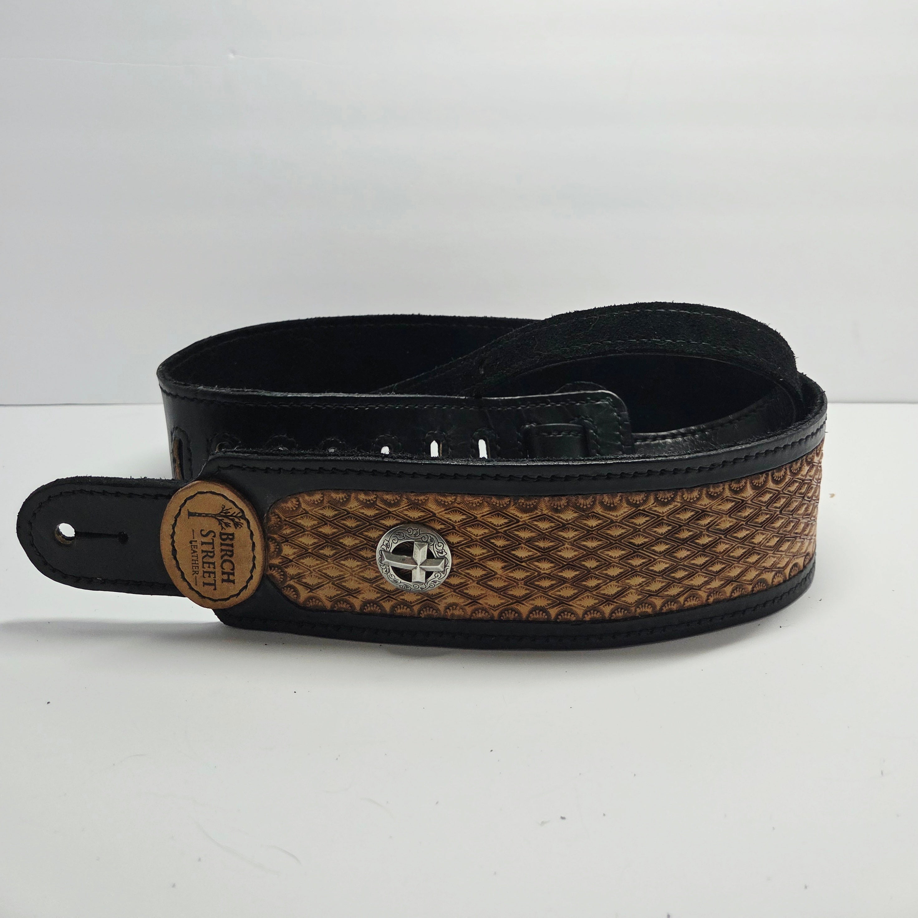 Dimond pattern guitar strap